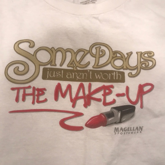 White cute graphic tshirt - Picture 3 of 3